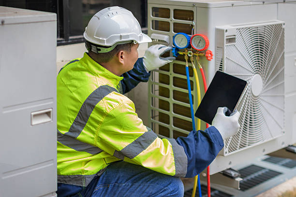 Professional Ac Installation technician working in Auburndale, MA